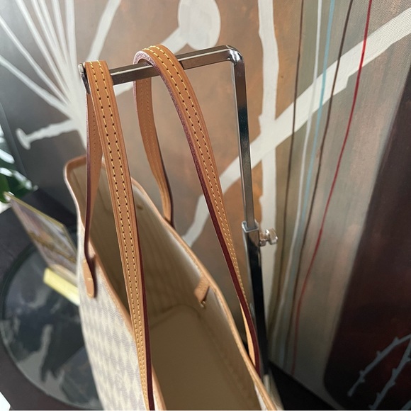 Louis Vuitton Neverfull MM Damier Azur with pouch - Picture 15 of 16